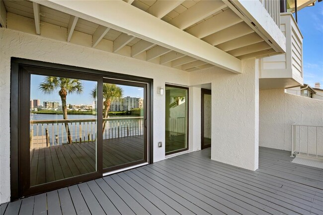 Building Photo - 150 Marina Del Rey Ct