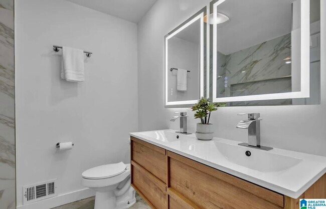 Building Photo - 2836 Vestavia Forest Pl