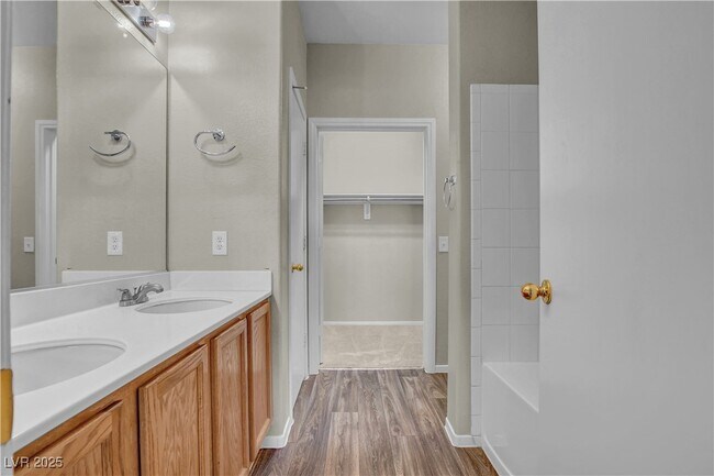 Building Photo - 2052 Jade Creek St