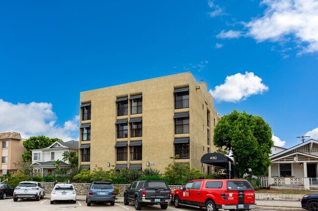 Building Photo - Trendy Hillcrest Condo