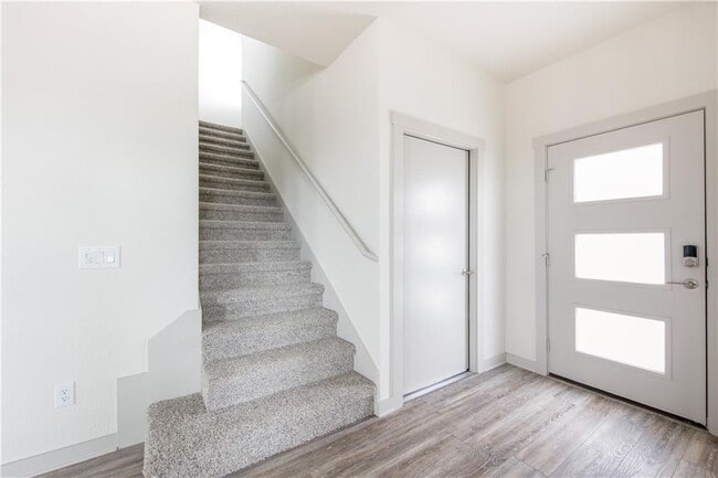 Building Photo - 101 Parryi Cove