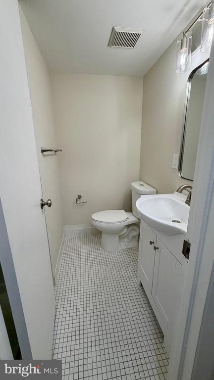 Building Photo - 9506 Miranda Ct