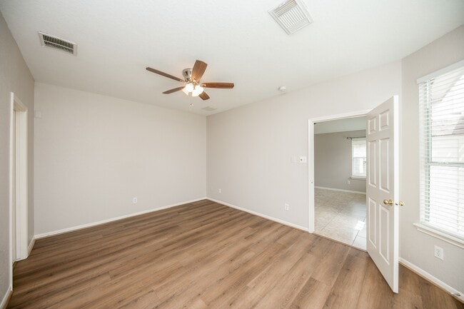 Building Photo - 14618 Rochelle Ct