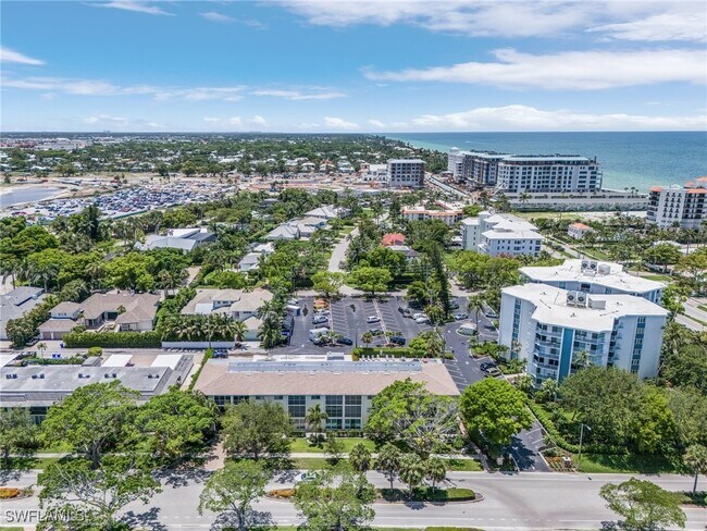 Building Photo - 234 Banyan Blvd