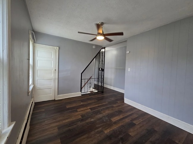 Building Photo - 320 Cleveland-