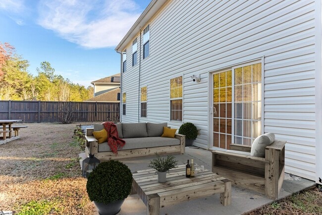 Building Photo - 301 Carnahan Dr