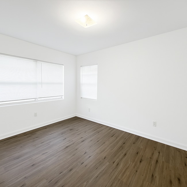 Building Photo - Charming Home for Rent in Murray Hill!