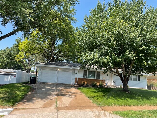 Building Photo - 7310 Valley St