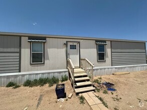 Building Photo - 3 Bed 2 Bath Home