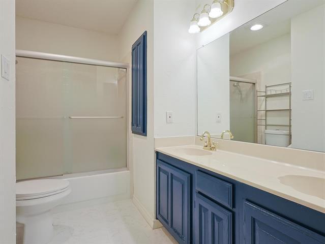 Building Photo - 501 Halifax Ln