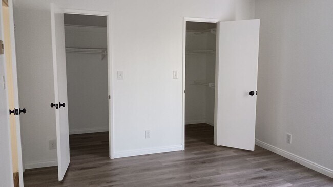 Building Photo - Whitsett - 101 and 107