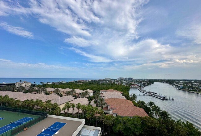 Building Photo - 3912 S Ocean Blvd