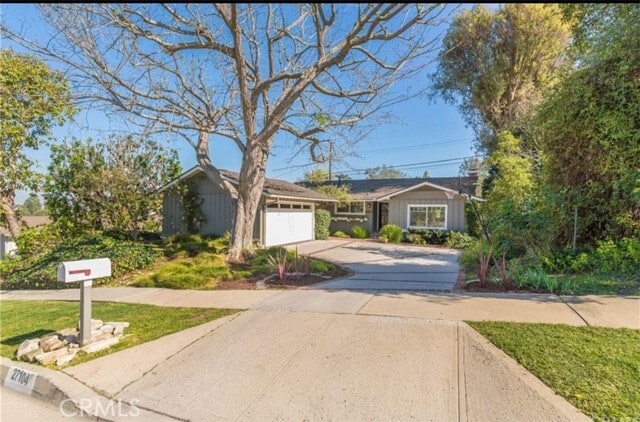 Primary Photo - 27104 Shorewood Rd