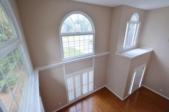 Building Photo - 5555 Cannonero Dr