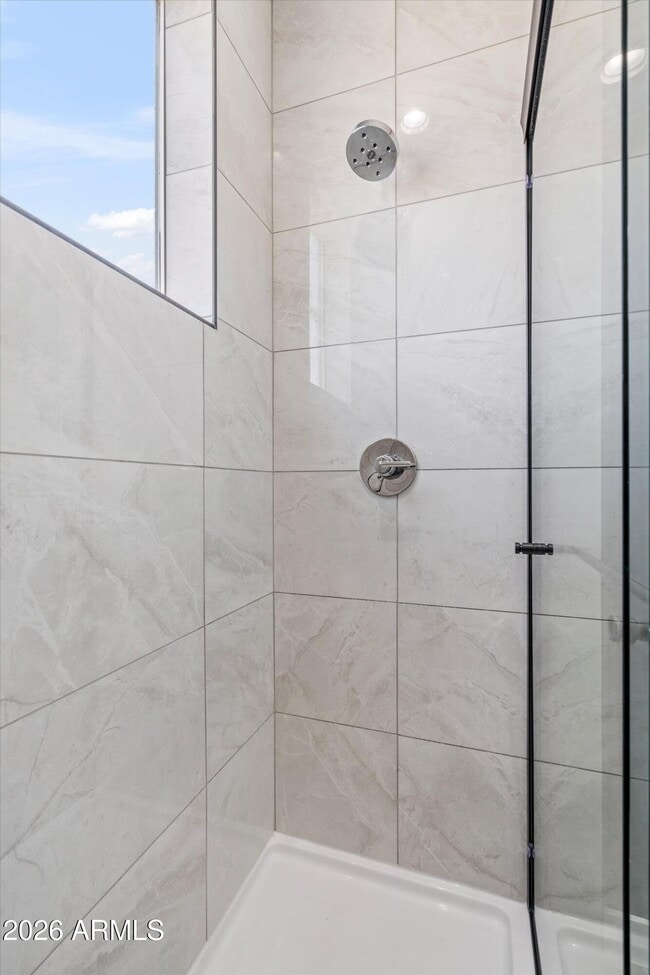 Building Photo - 1642 E Monte Vista Rd