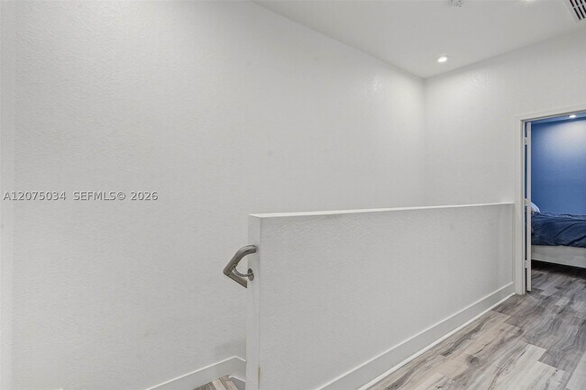 Building Photo - 10892 SW 235th Ln