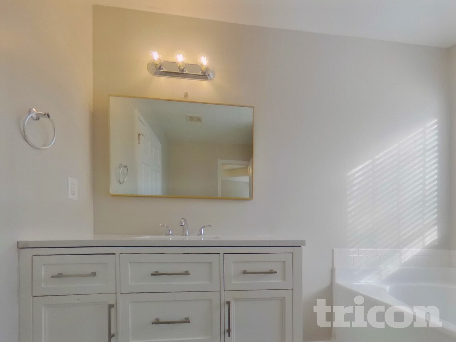 Building Photo - 304 Lafayette St