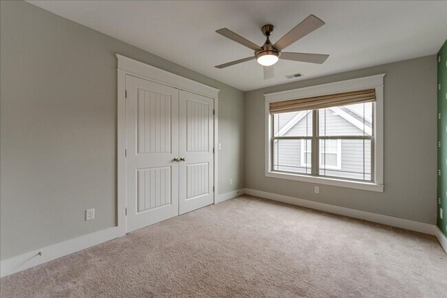 Building Photo - Beautiful, 5 bedroom Ooltewah Home!