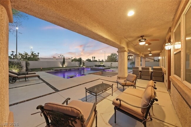 Building Photo - 7148 White Bloom Ave