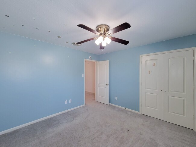 Building Photo - 6511 Canyon Mist Ln