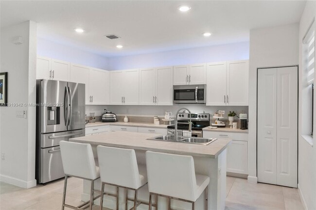 Building Photo - 28742 SW 134th Ct