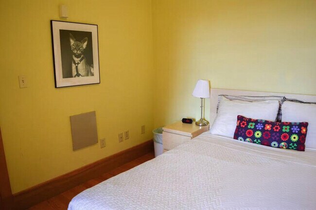 Building Photo - 230 Boston St