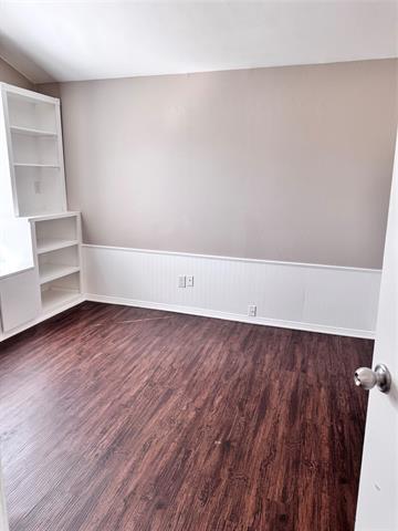 Building Photo - 6005 Dunn Dr