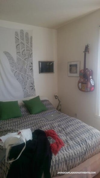 Building Photo - 108 Hyde Park Ave