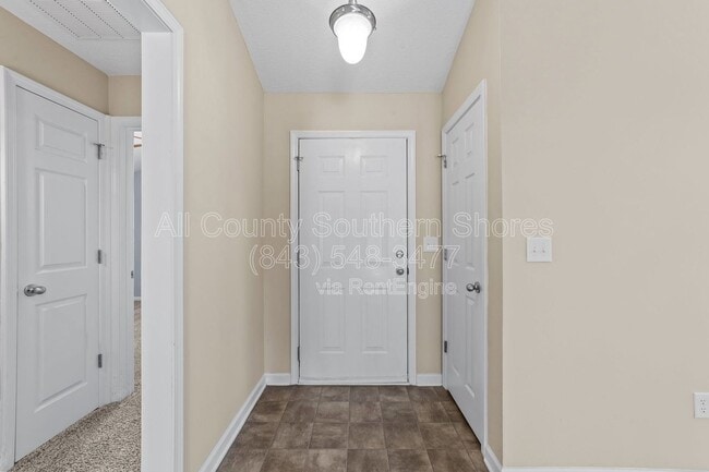 Building Photo - 240 Ackerman Dr