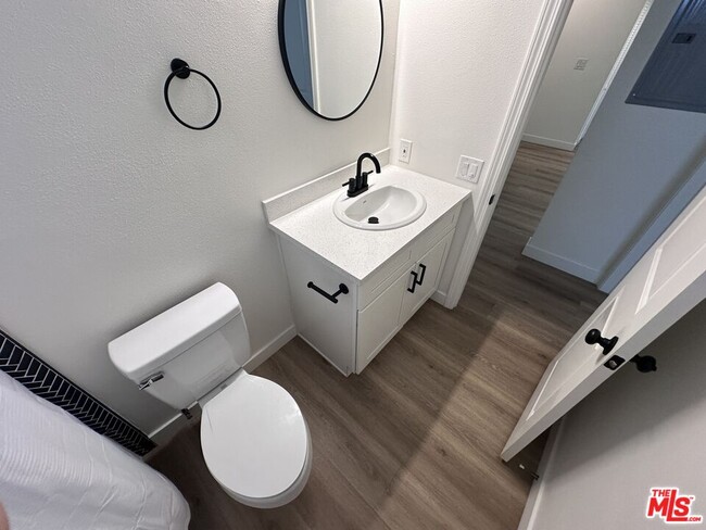 Building Photo - 314 S Clark Dr