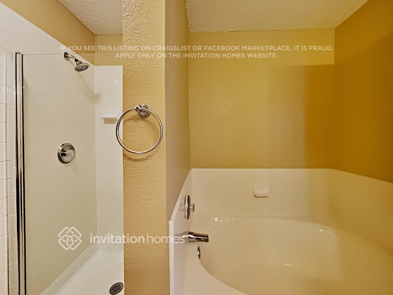 Building Photo - 2720 Briscoe Dr