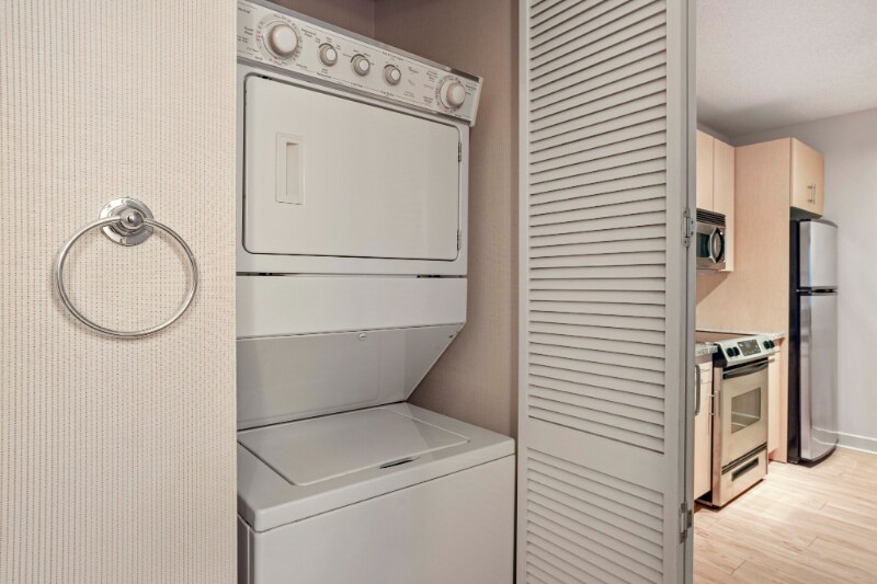 Building Photo - 1281 S Michigan Ave