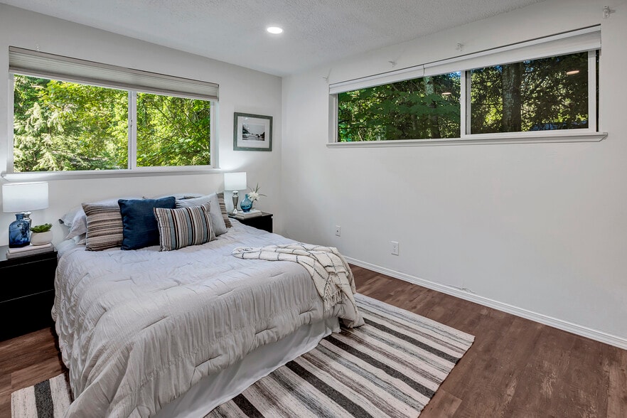 Natural Light - 5302 212th St SW