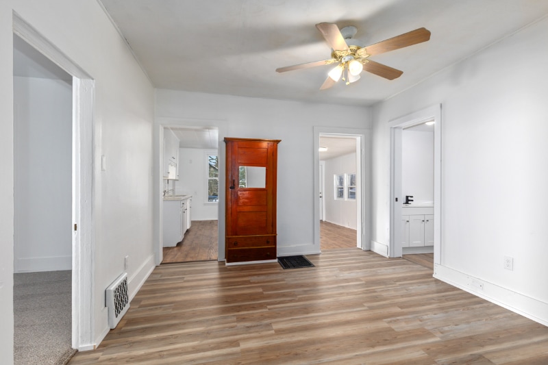 Building Photo - 210 New St