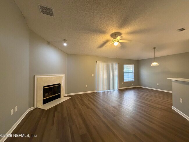 Building Photo - 2724 Secret Harbor Dr