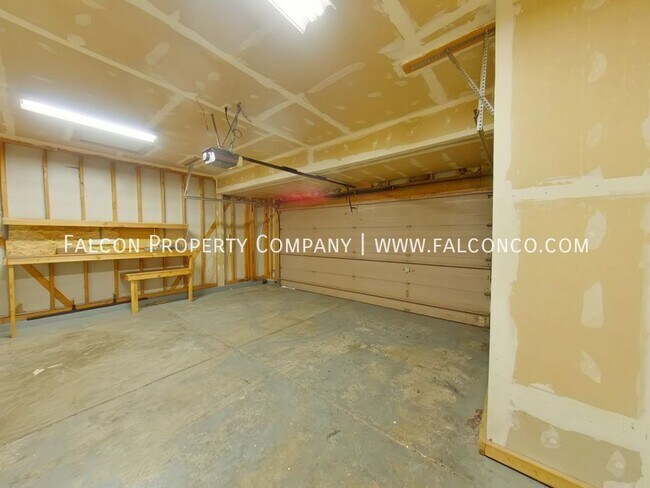 Building Photo - 4205 Vesper Ct
