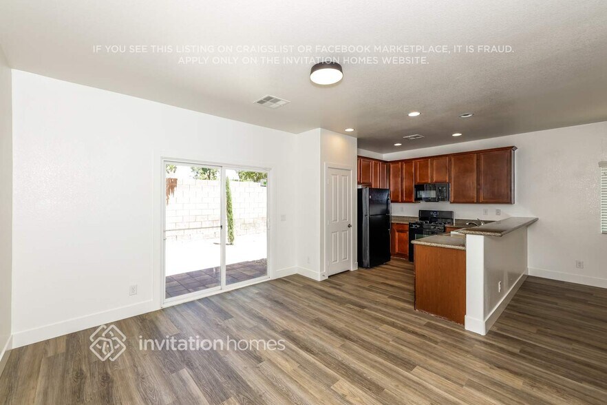Building Photo - 8642 Clay Bluff Ave