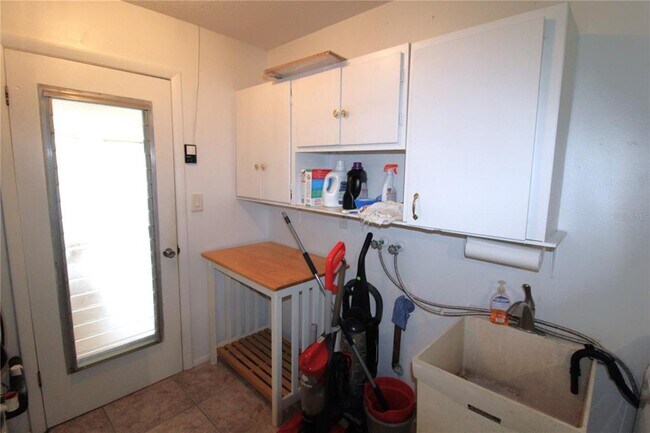 Building Photo - 2332 Bal Harbour Dr