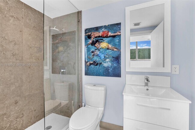 Building Photo - 9501 Collins Ave