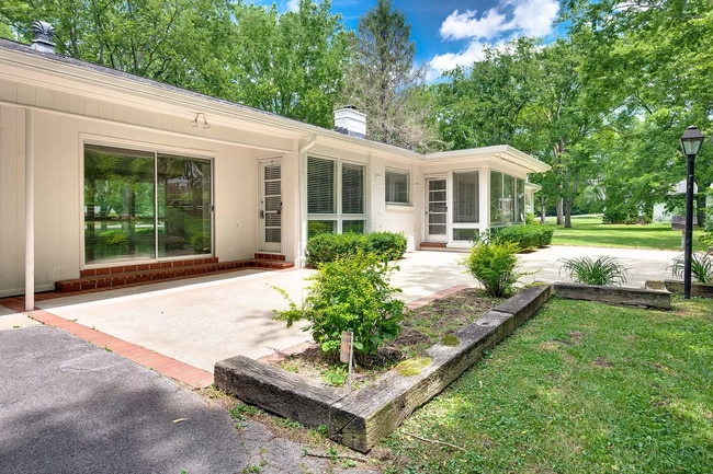 Building Photo - 6112 Melbourne Drive, Nashville, TN 37215