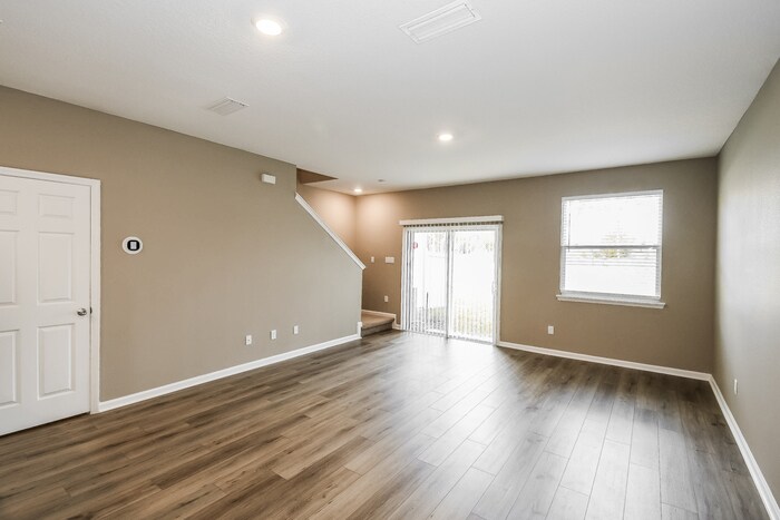 Building Photo - 250 Mustard Hl Ct