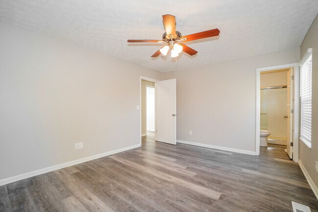 Building Photo - 5364 Whirlwind Cove Dr