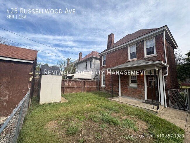 Building Photo - 425 Russellwood Ave