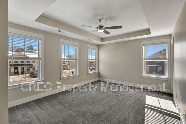 Building Photo - 7811 Park Gate Dr