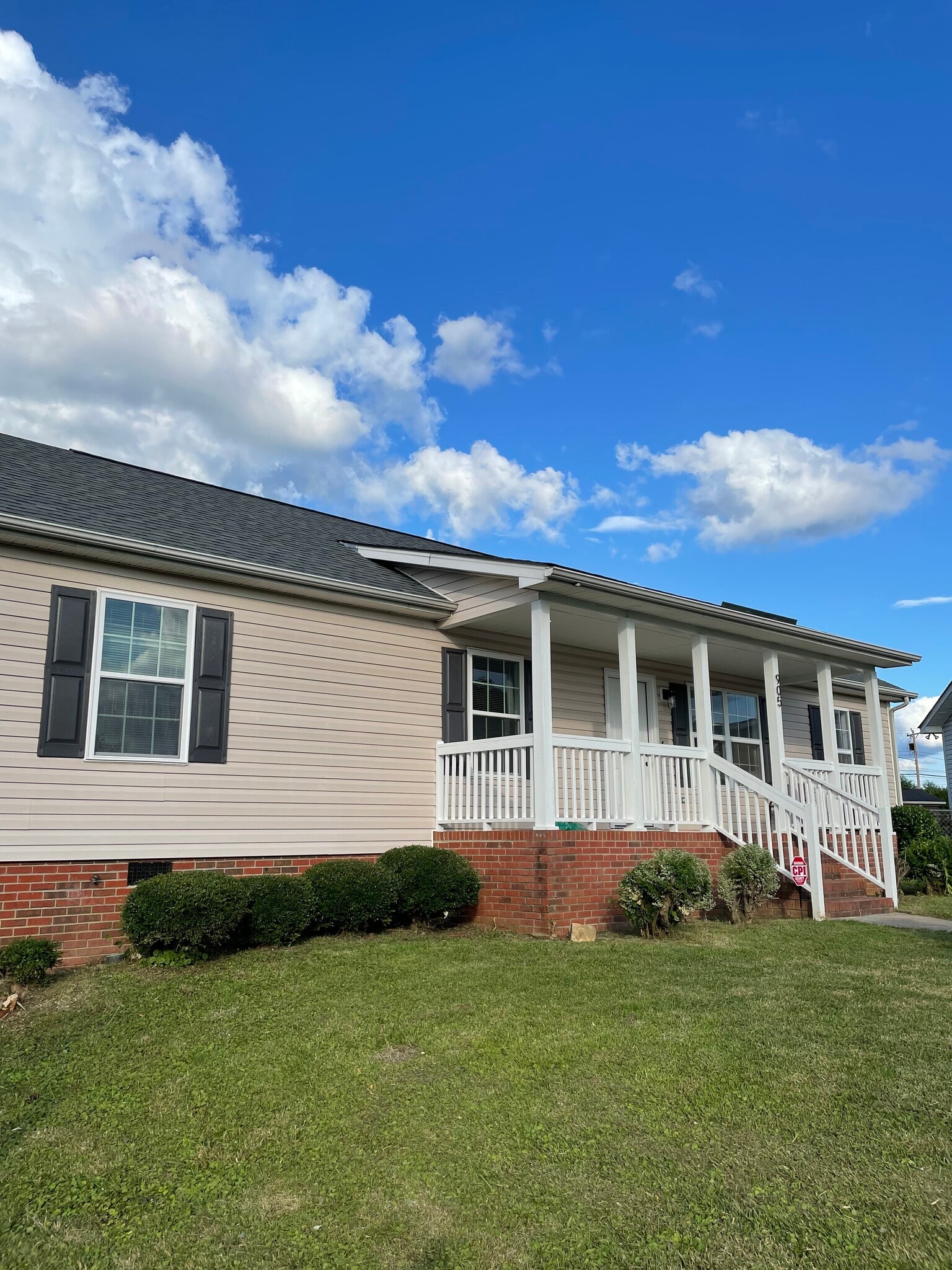 Building Photo - 905 Lyme Brook Ln