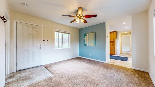 Building Photo - Gated 2 bedroom 1 bath at Pochini Family Farm!