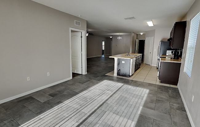 Building Photo - 3074 Brenton Manor Loop