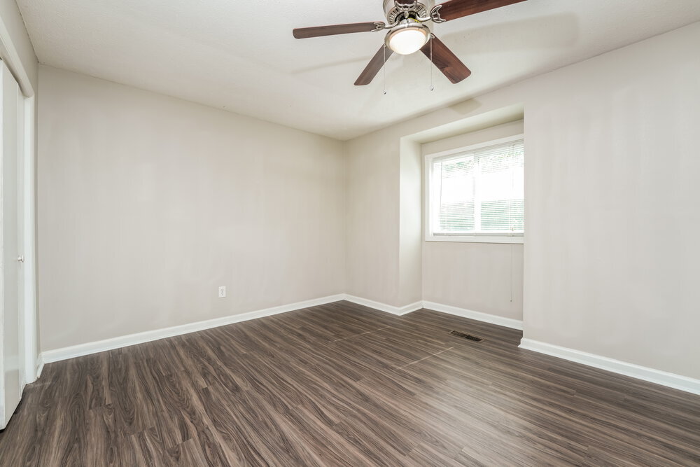 Building Photo - 2098 Drake Ct