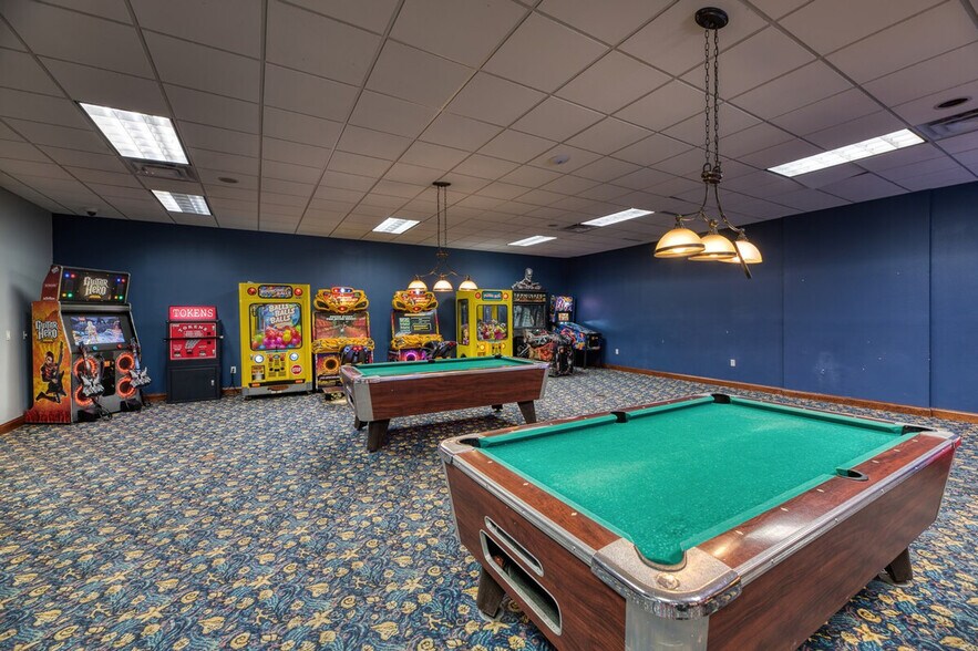 Building Photo - 8938 Cuban Palm Rd