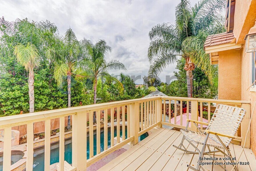 Building Photo - 40050 Spinning Wheel Dr